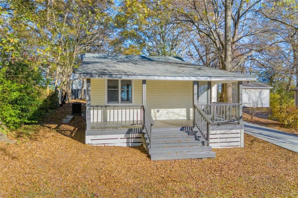 145 E Oak Street, Lawrenceville, GA 30046 — most recent listing photo