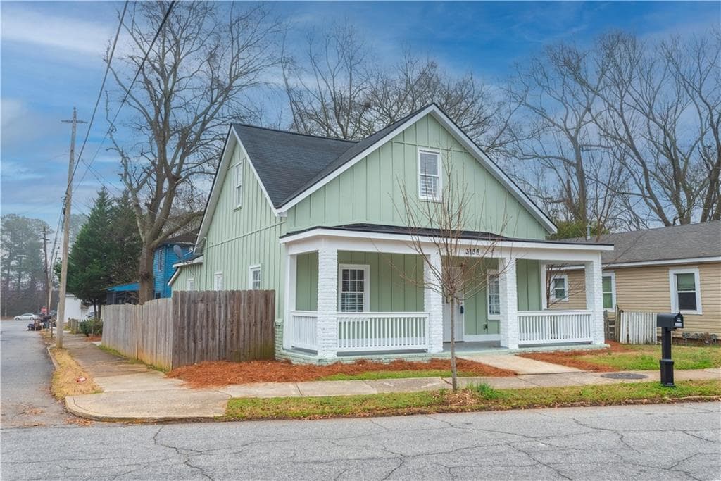 4 bedroom, 3 bathroom, 1,807 sq ft single family residence under contract at 3136 E Point Street, East Point, GA 30344