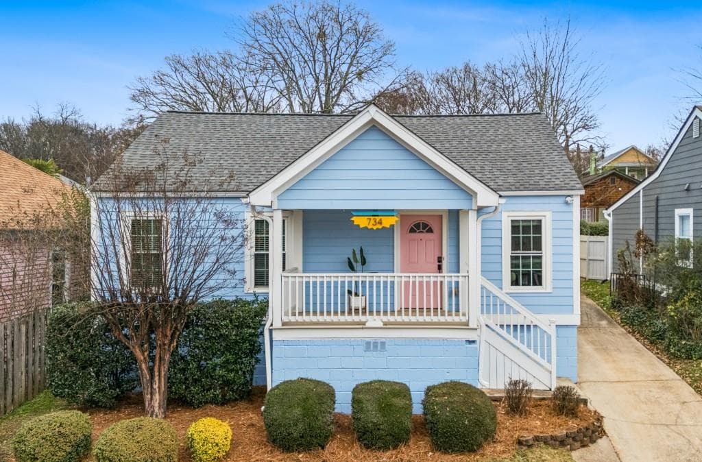 3 bedroom, 3 bathroom, 1,836 sq ft single family residence sold at 734 Woodson Street, Atlanta, GA 30315