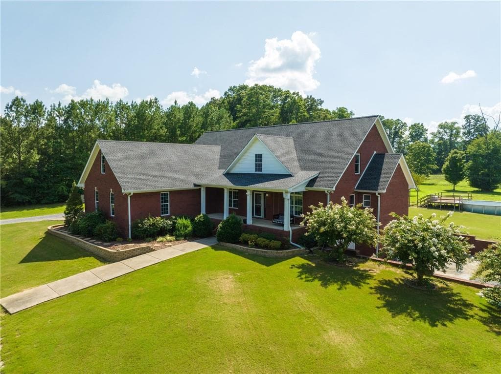 4 bedroom, 5 bathroom, 6,757 sq ft single family residence for sale at 181 Dry Valley Church Road, Summerville, GA 30747 — photo 2
