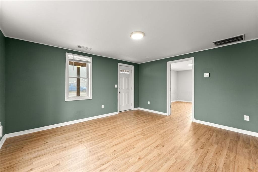 2 bedroom, 1 bathroom, 840 sq ft single family residence for sale at 212 Walker Drive, Monroe, GA 30655 — photo 5
