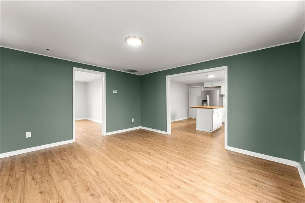 2 bedroom, 1 bathroom, 840 sq ft single family residence for sale at 212 Walker Drive, Monroe, GA 30655 — photo 7