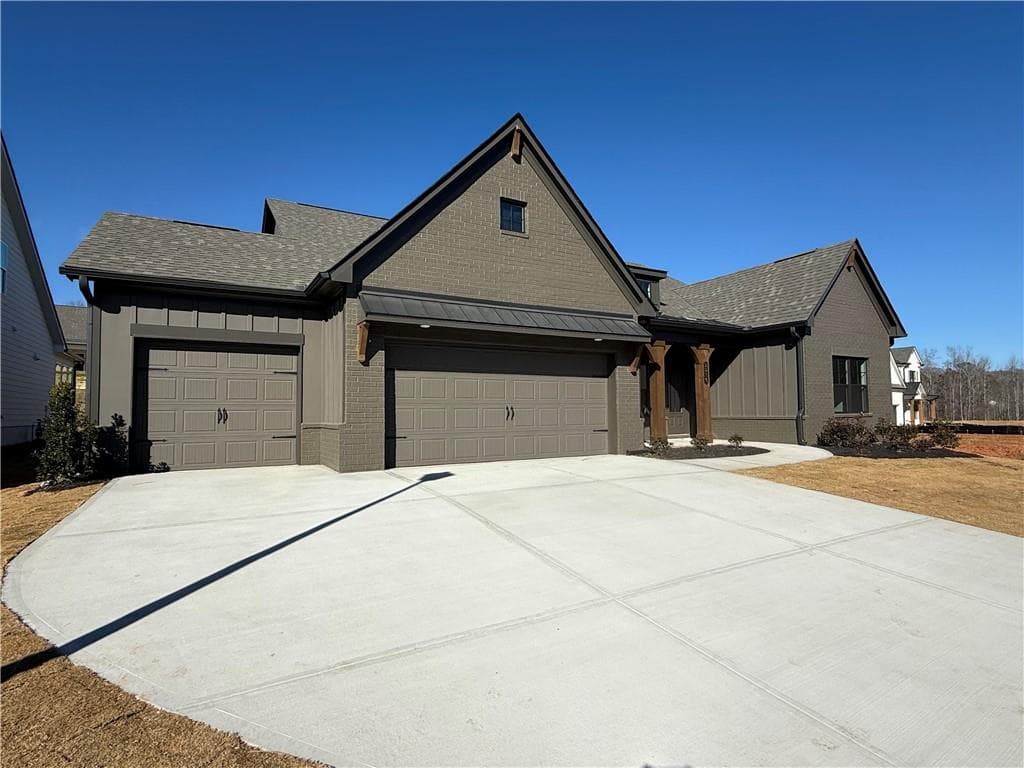 5516 Tullis Drive, Gainesville, GA 30507 — most recent listing photo