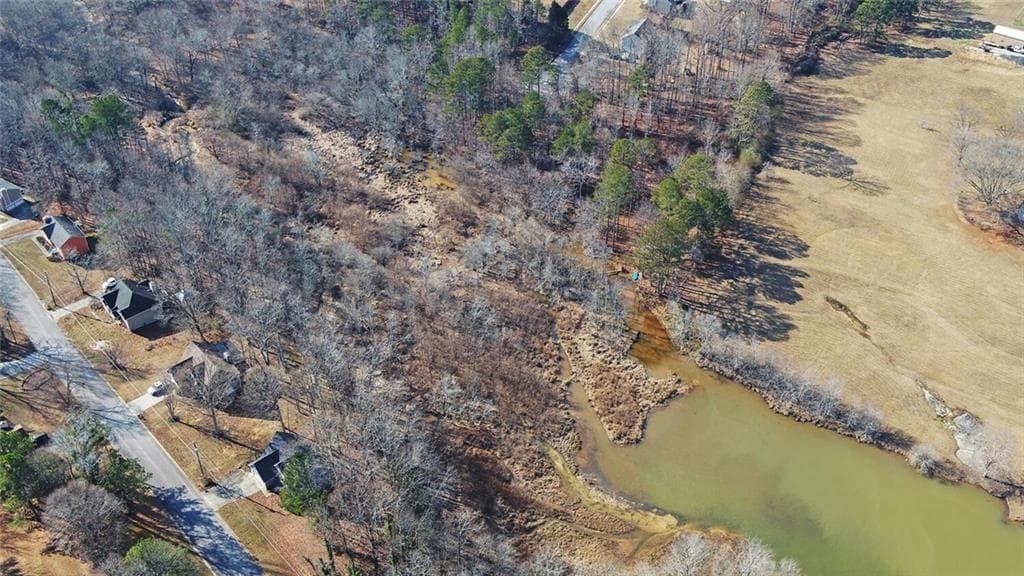 single family residence for sale at 2540 Wyndham Park Drive, Buford, GA 30519 — photo 7