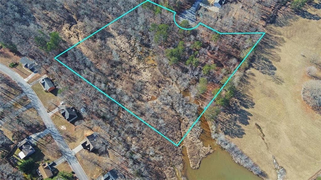 single family residence for sale at 2540 Wyndham Park Drive, Buford, GA 30519 — photo 9