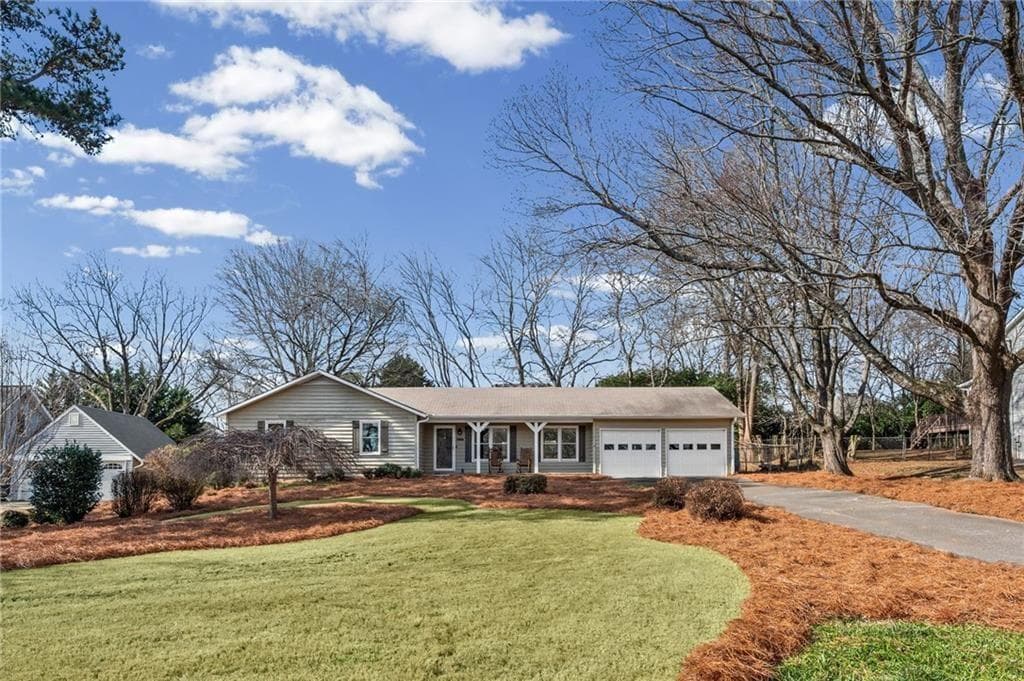 2620 Tritt Lane, Marietta, GA 30062 — most recent listing photo