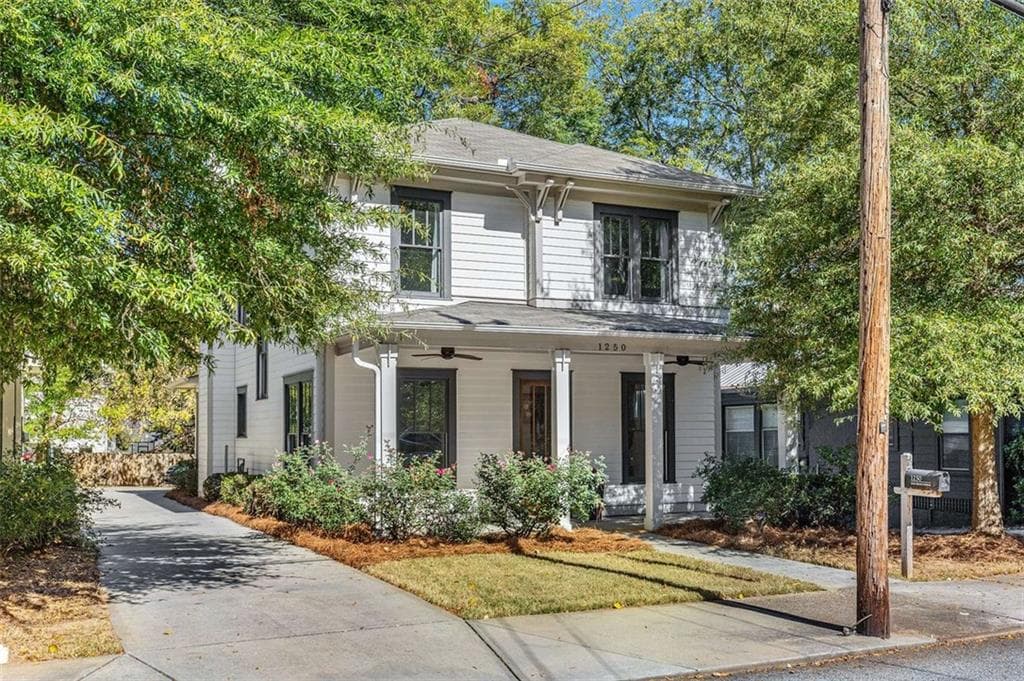 4 bedroom, 3 bathroom, 2,006 sq ft single family residence sold at 1250 OAK GROVE Avenue, Atlanta, GA 30316