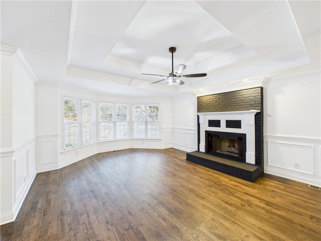 6 bedroom, 4 bathroom, 5,115 sq ft single family residence for sale at 5302 Greenway Drive, Villa Rica, GA 30180 — photo 8