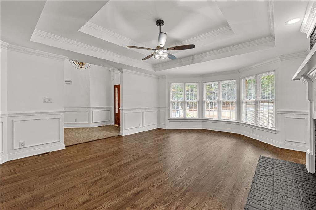 6 bedroom, 4 bathroom, 5,115 sq ft single family residence for sale at 5302 Greenway Drive, Villa Rica, GA 30180 — photo 10