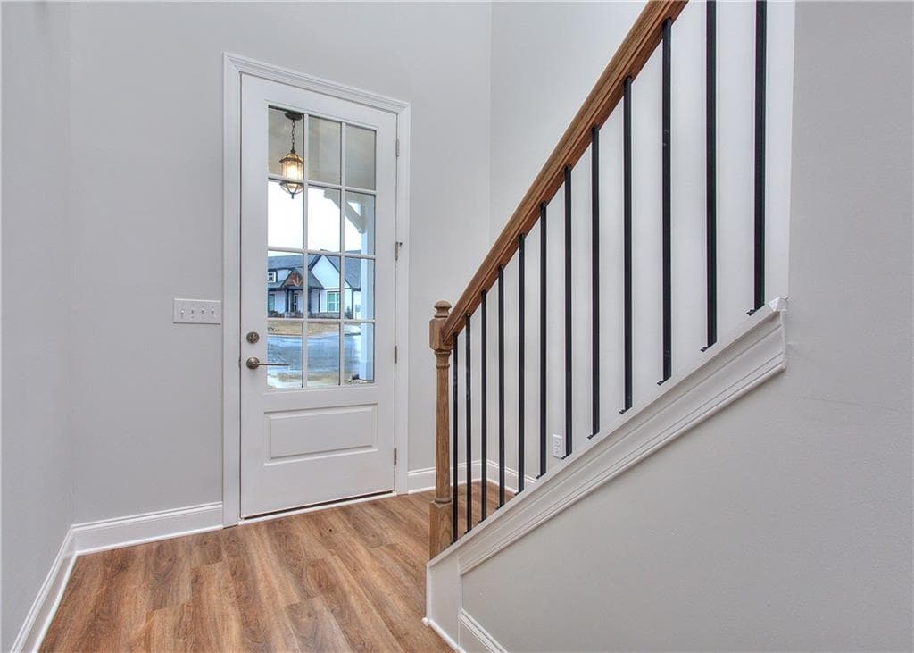 5 bedroom, 4 bathroom, 2,608 sq ft single family residence for sale at 132 Classic Overlook, Homer, GA 30547 — photo 3