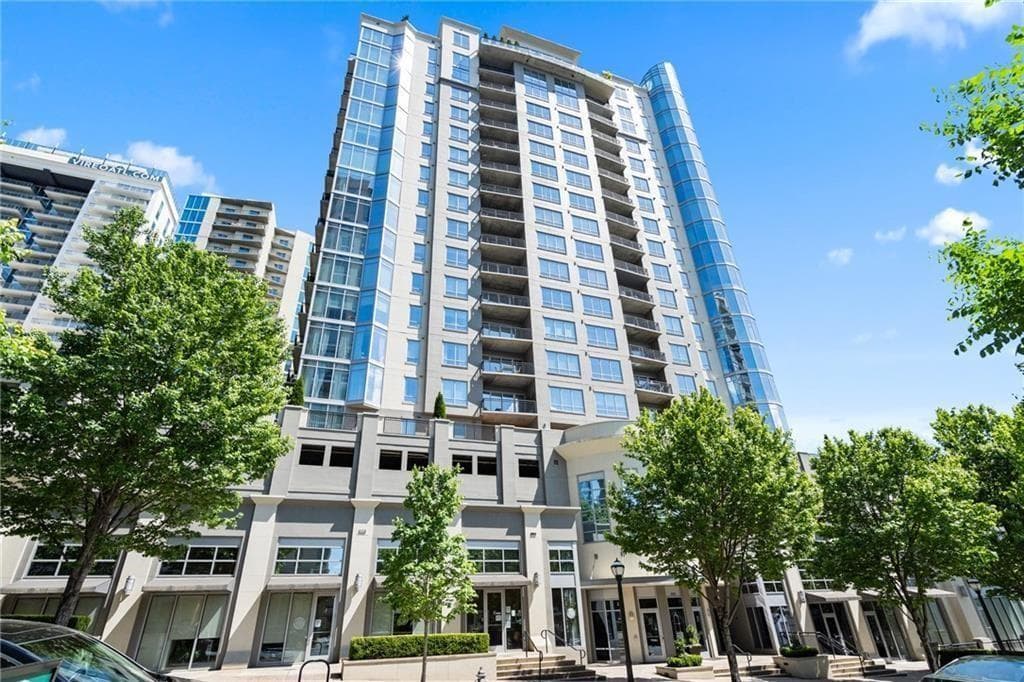 1 bedroom, 1 bathroom, 989 sq ft condominium for sale at 222 12th Street 1901, Atlanta, GA 30309 — photo 2