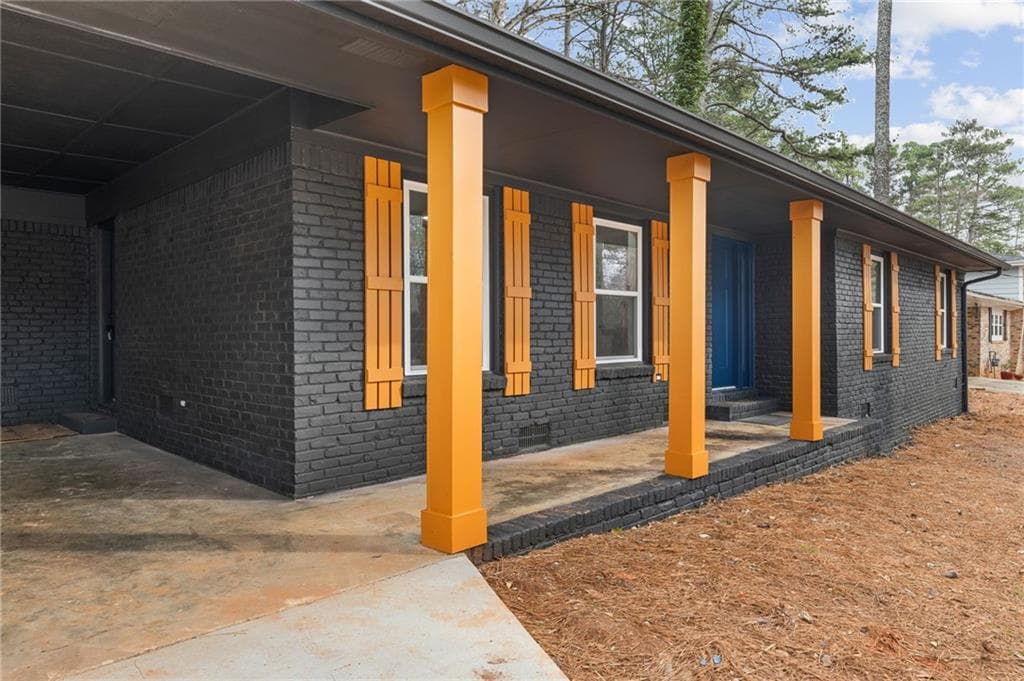 3 bedroom, 2 bathroom, 1,376 sq ft single family residence sold at 1304 Cornwall Road, Decatur, GA 30032