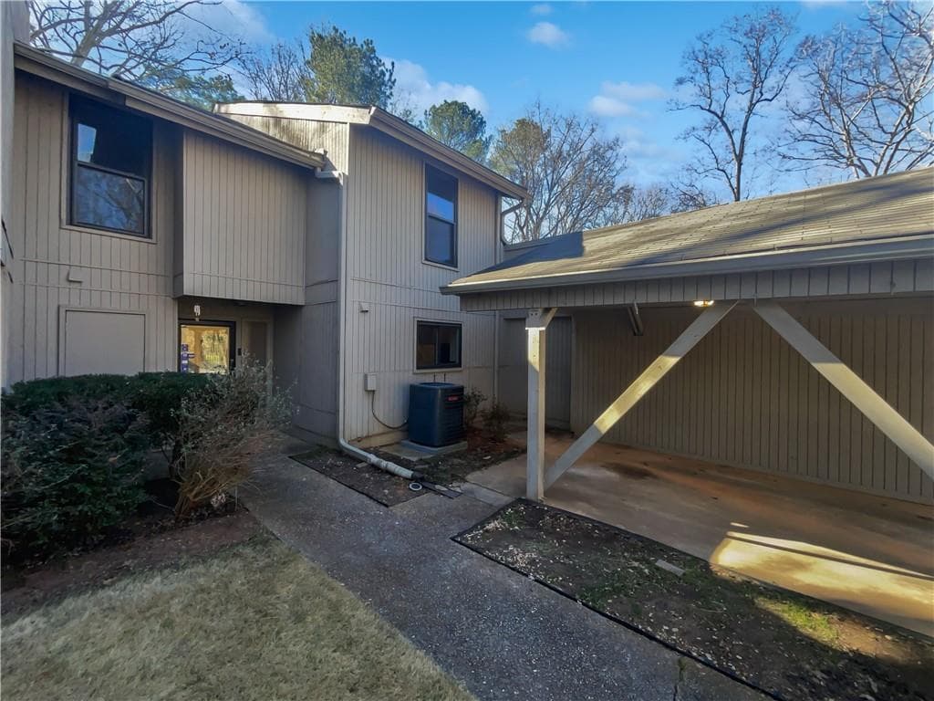 6220 Brookwood Road, Peachtree Corners, GA 30092 — most recent listing photo