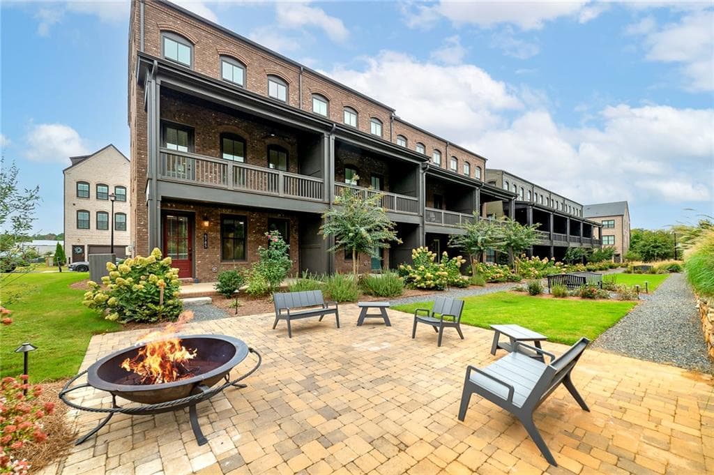6785 Pippin Walk, Alpharetta, GA 30005 — most recent listing photo