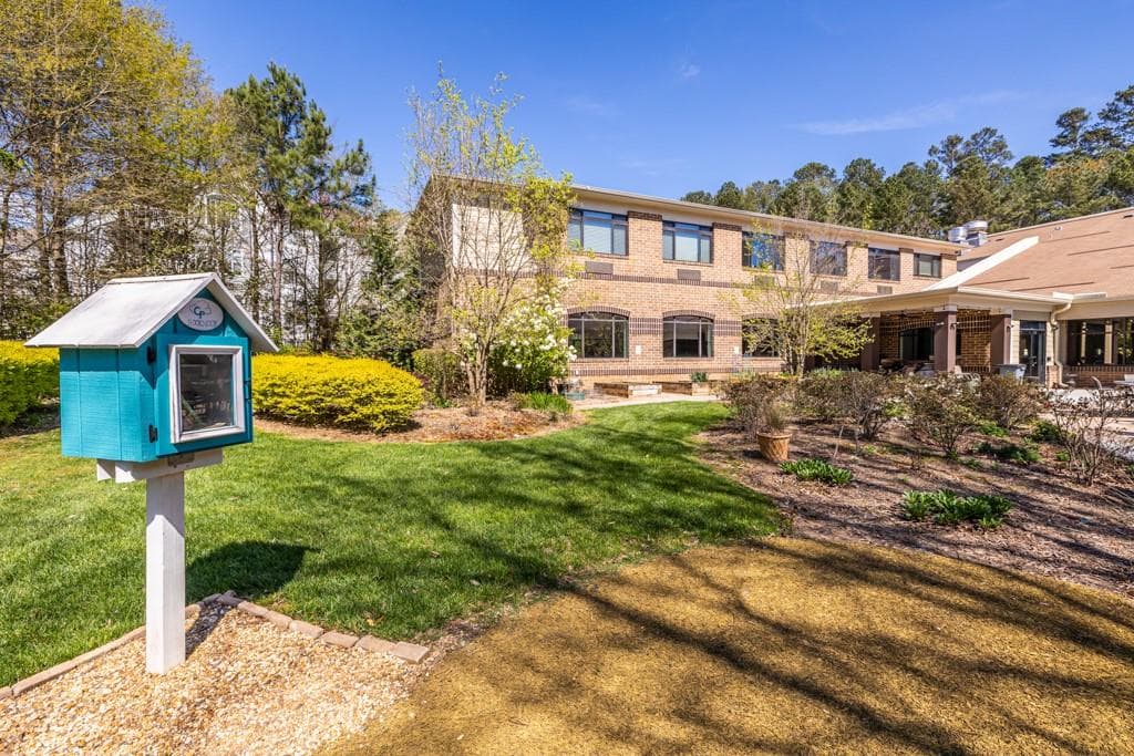 2 bedroom, 2 bathroom, 1,280 sq ft condominium for sale at 1800 Clairmont Lake 205, Decatur, GA 30033 — photo 9