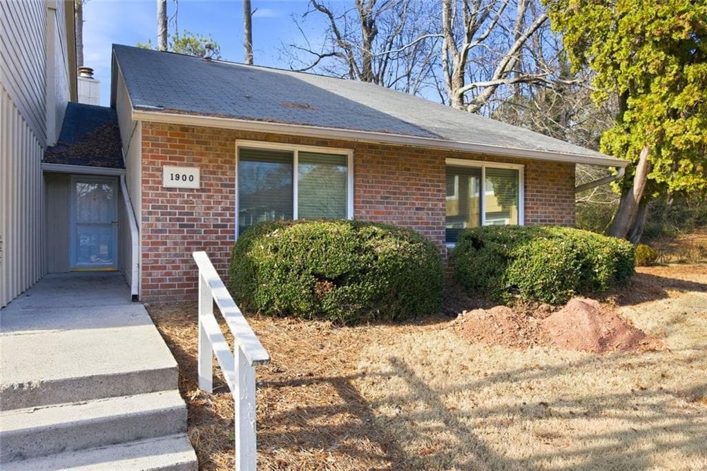 1900 Powers Ferry Trace, Marietta, GA 30067 — most recent listing photo