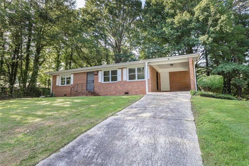 3 bedroom, 1 bathroom, 1,107 sq ft single family residence sold at 804 Brookdale Drive, Atlanta, GA 30315