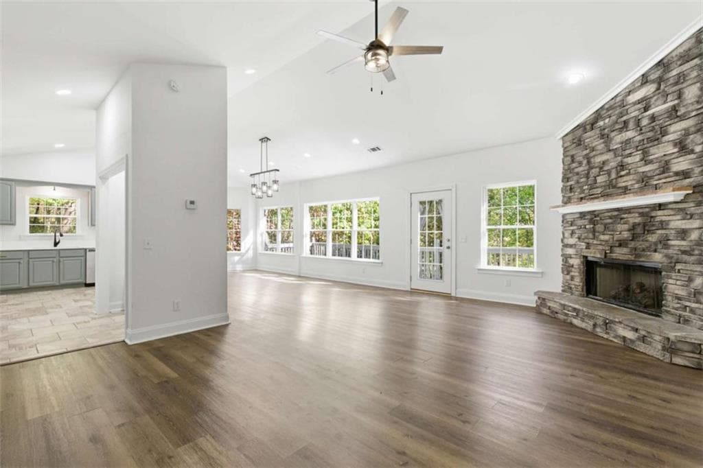 4 bedroom, 3 bathroom, 2,704 sq ft single family residence under contract at 622 Spring Crest Road, Cleveland, GA 30528 — photo 6