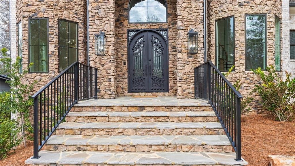 8 bedroom, 8 bathroom, 8,013 sq ft single family residence for sale at 1694 Harts Mill Road, Brookhaven, GA 30319 — photo 4