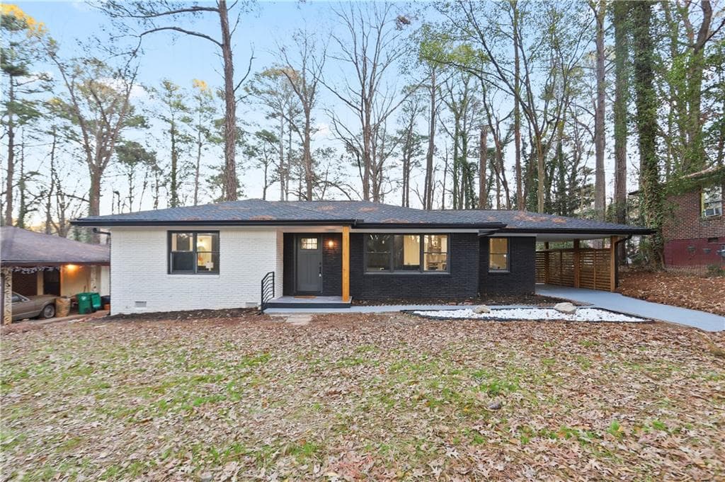 3 bedroom, 2 bathroom, 1,294 sq ft single family residence for sale at 2798 Hidden Forest Court, Atlanta, GA 30316