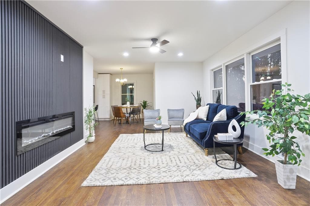 3 bedroom, 2 bathroom, 1,294 sq ft single family residence for sale at 2798 Hidden Forest Court, Atlanta, GA 30316 — photo 4