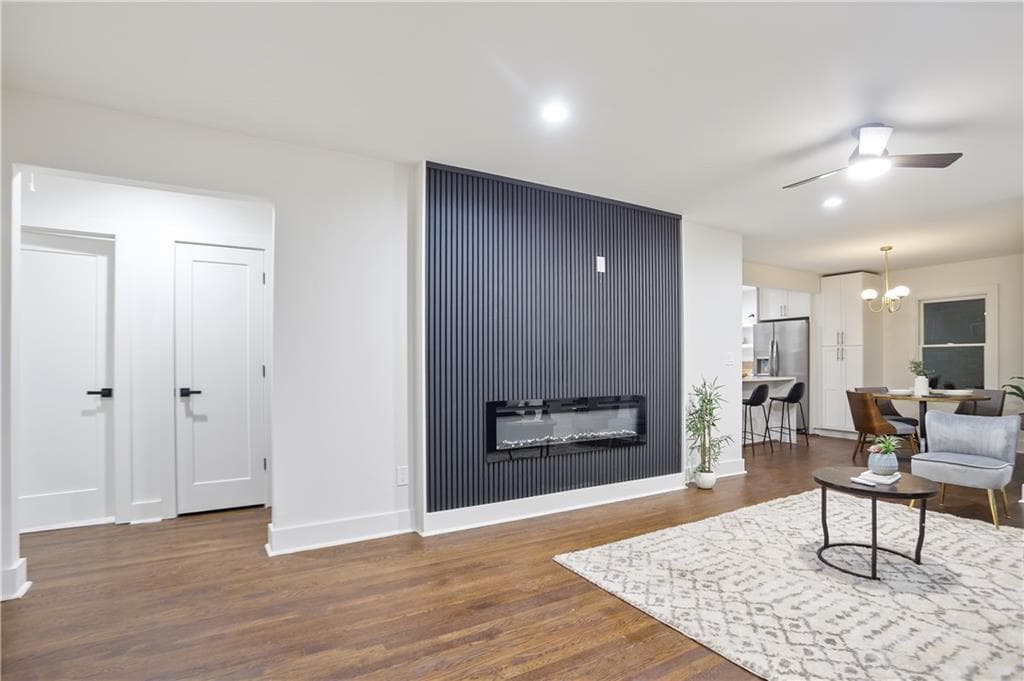 3 bedroom, 2 bathroom, 1,294 sq ft single family residence for sale at 2798 Hidden Forest Court, Atlanta, GA 30316 — photo 5