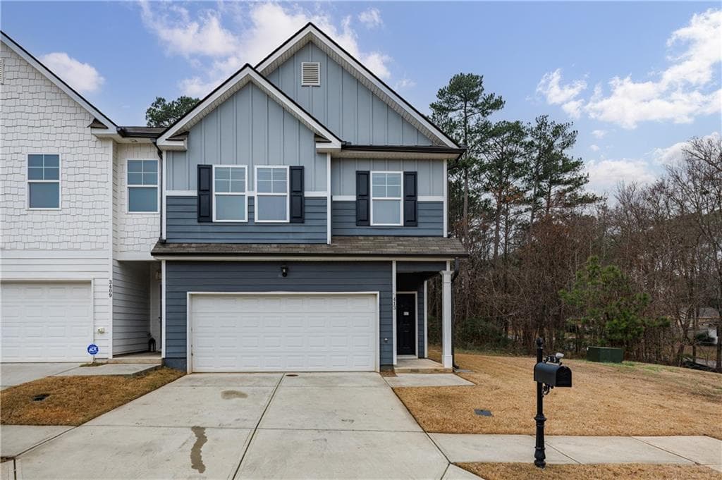 3 bedroom, 3 bathroom, 1,968 sq ft townhouse for sale at 3413 Endurance Court, Atlanta, GA 30349 — photo 2
