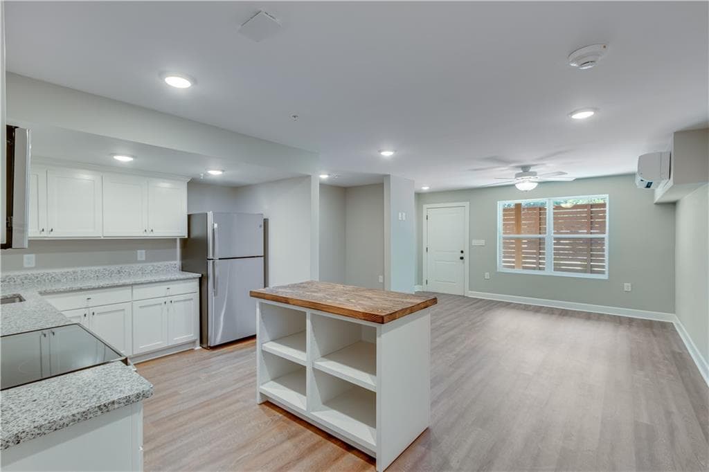 1 bedroom, 1 bathroom, 938 sq ft apartment for rent at 710 Jesse Jewell Parkways 106 - LOWER LEVEL, Gainesville, GA 30501 for $1,495 a month — photo 8
