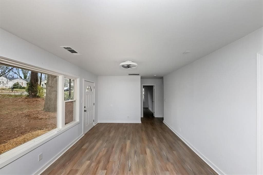 3 bedroom, 2 bathroom, 1,008 sq ft single family residence for sale at 3601 Orchard Circle, Decatur, GA 30032 — photo 4