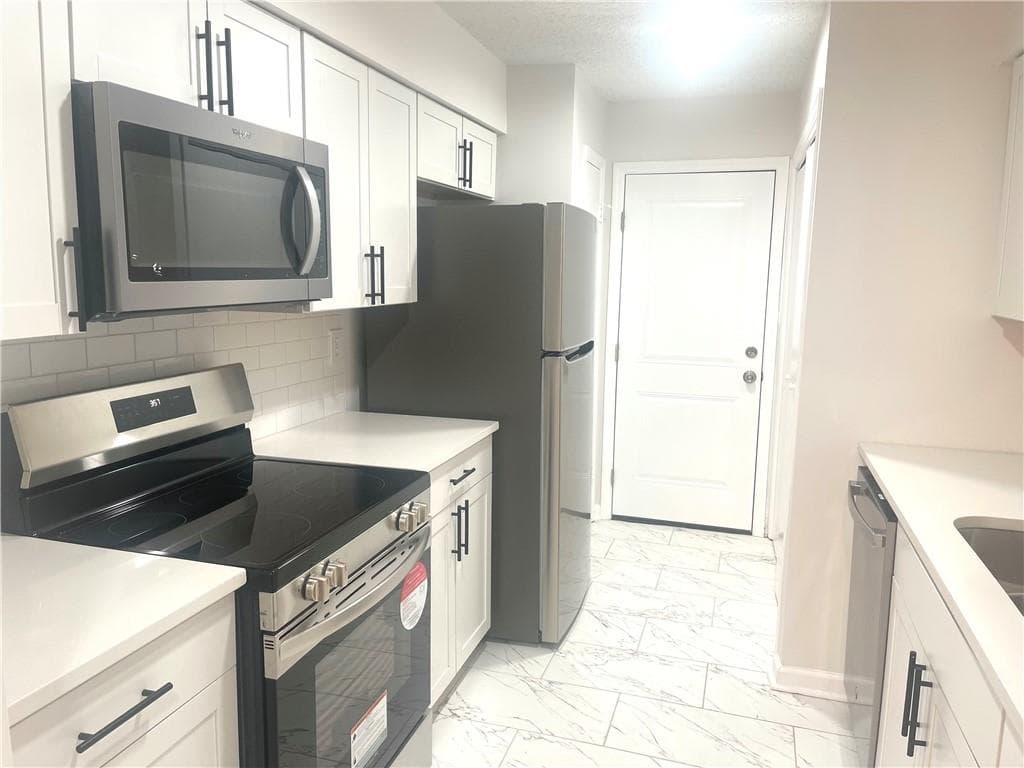 3 bedroom, 2 bathroom, 1,628 sq ft condominium for sale at 3078 Parc Lorraine, Lithonia, GA 30038 — photo 10