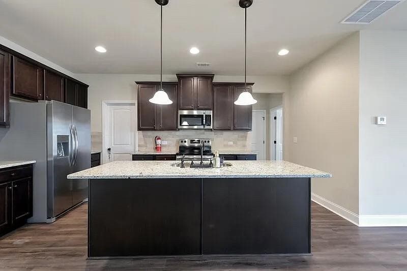 5 bedroom, 3 bathroom, 2,377 sq ft single family residence for sale at 2454 Walker Drive, Hampton, GA 30228 — photo 5