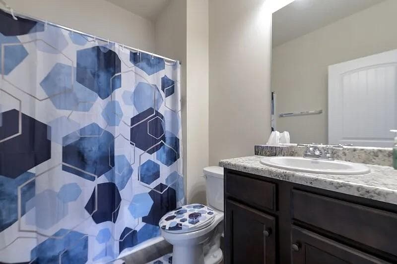 5 bedroom, 3 bathroom, 2,377 sq ft single family residence for sale at 2454 Walker Drive, Hampton, GA 30228 — photo 7