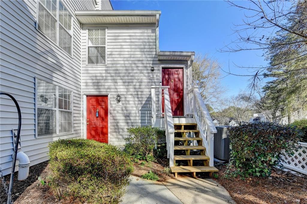 1304 Glenleaf Drive, Peachtree Corners, GA 30092 — most recent listing photo