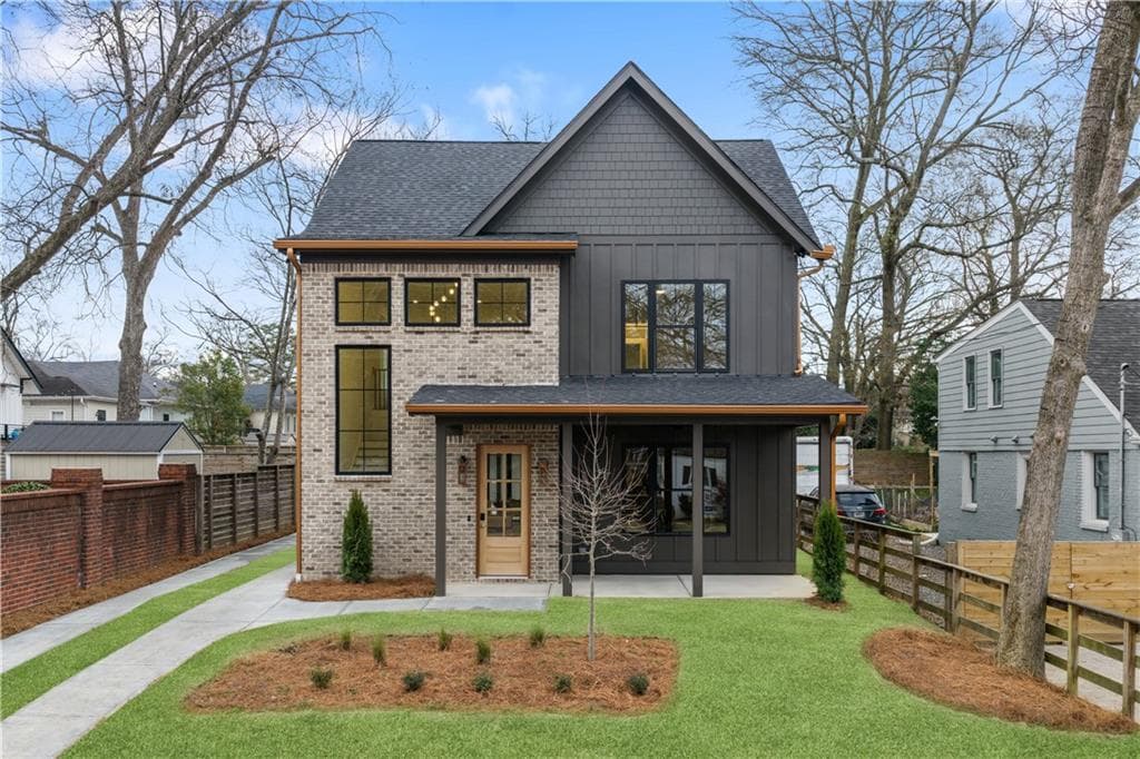 4 bedroom, 3 bathroom, 2,979 sq ft single family residence sold at 540 Willard Avenue, Atlanta, GA 30310