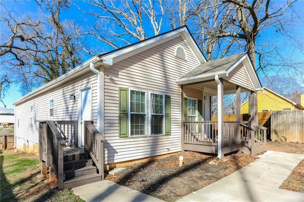 4 bedroom, 2 bathroom, 1,288 sq ft single family residence for sale at 1681 Lanier Drive, Atlanta, GA 30310 — photo 3