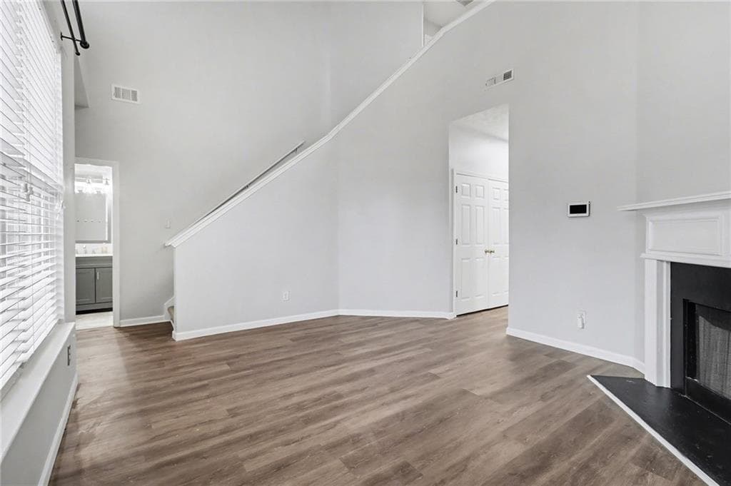 3 bedroom, 3 bathroom, 1,566 sq ft townhouse for sale at 6109 Camden Forrest Drive, Riverdale, GA 30296 — photo 4