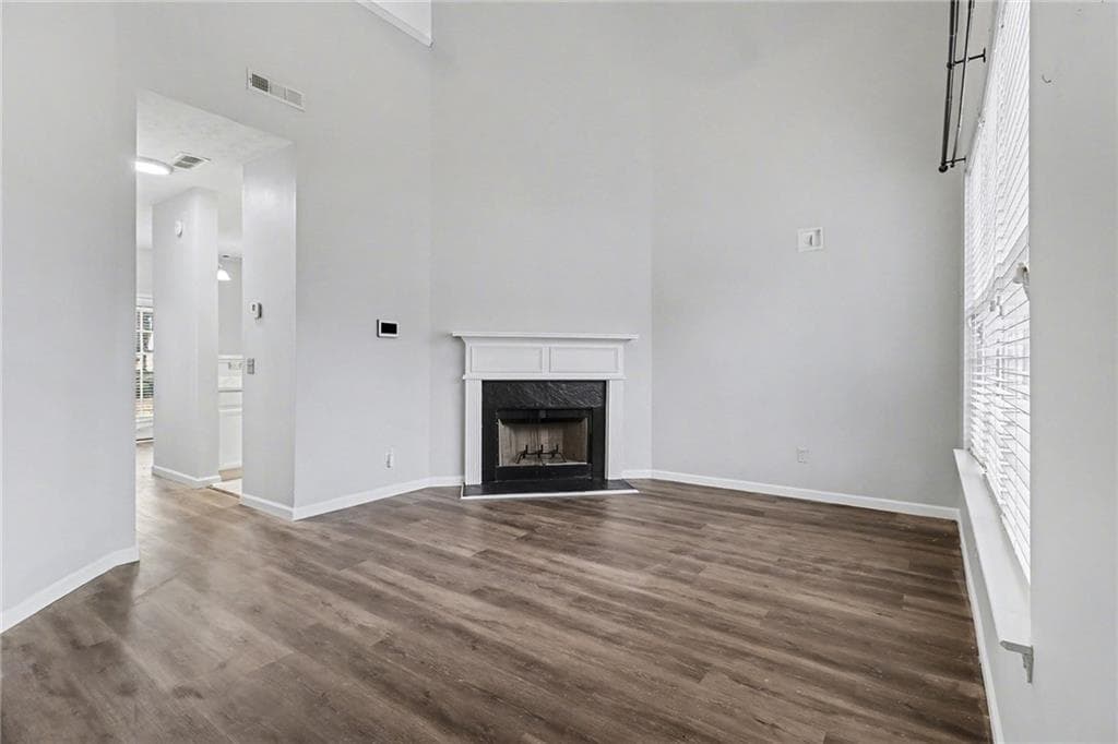3 bedroom, 3 bathroom, 1,566 sq ft townhouse for sale at 6109 Camden Forrest Drive, Riverdale, GA 30296 — photo 6
