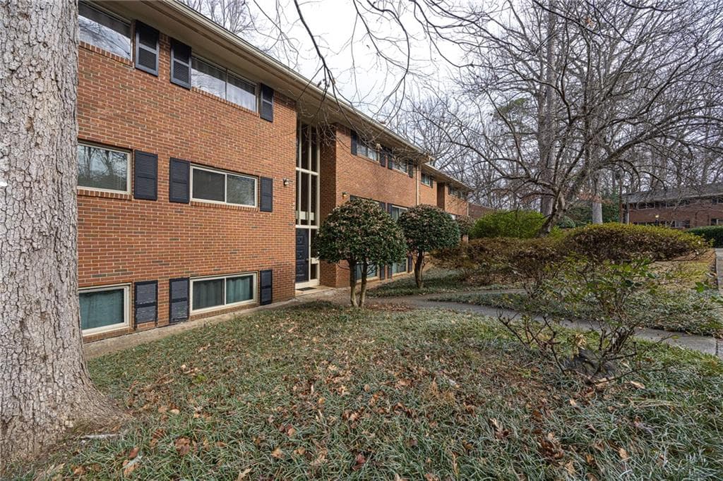 1111 Clairemont Avenue J2, Decatur, GA 30030 — most recent listing photo