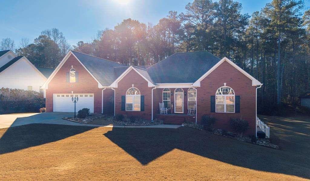 4 bedroom, 5 bathroom, 2,514 sq ft single family residence under contract at 111 Watson Drive, Bremen, GA 30110 — photo 2