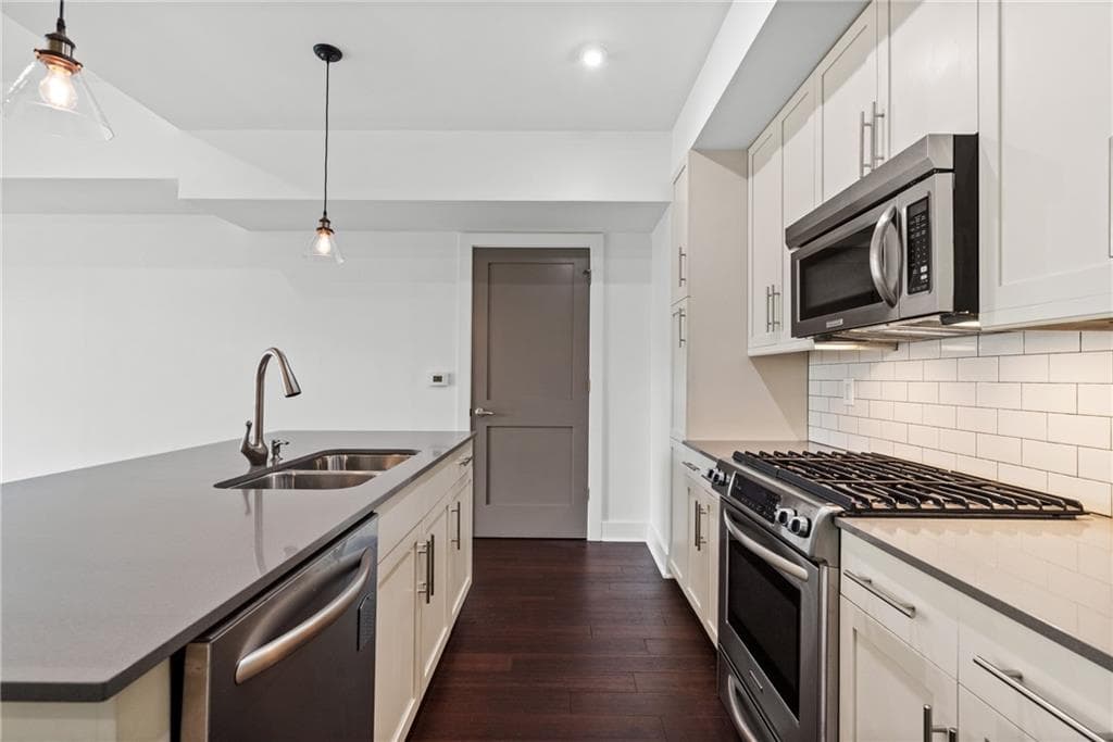 2 bedroom, 2 bathroom, 1,256 sq ft condominium for sale at 1100 Howell Mill Road 212, Atlanta, GA 30318 — photo 10