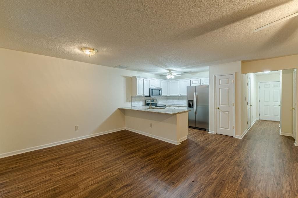 3 bedroom, 3 bathroom, 1,380 sq ft townhouse for sale at 137 Venture Path, Hiram, GA 30141 — photo 9