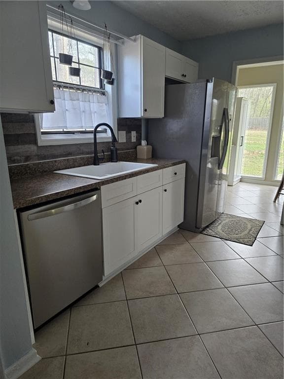 3 bedroom, 2 bathroom, 1,602 sq ft single family residence for sale at 4132 Summer Place, Snellville, GA 30039 — photo 8