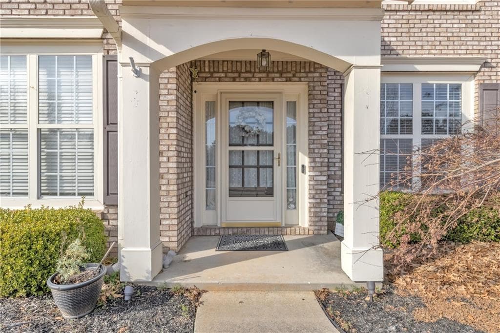 4 bedroom, 3 bathroom, 2,458 sq ft single family residence for sale at 2800 Barimore Place, Dacula, GA 30019 — photo 8
