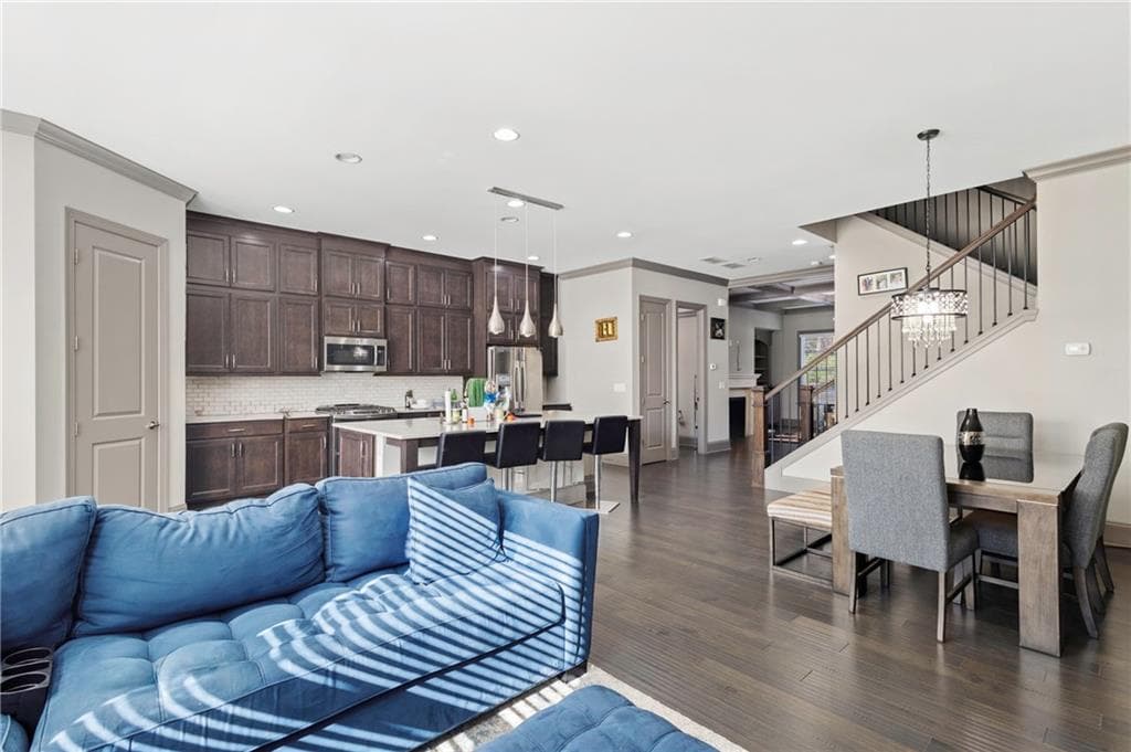 3 bedroom, 4 bathroom, 2,950 sq ft townhouse for sale at 1802 Stephanie Trail, Atlanta, GA 30329 — photo 9