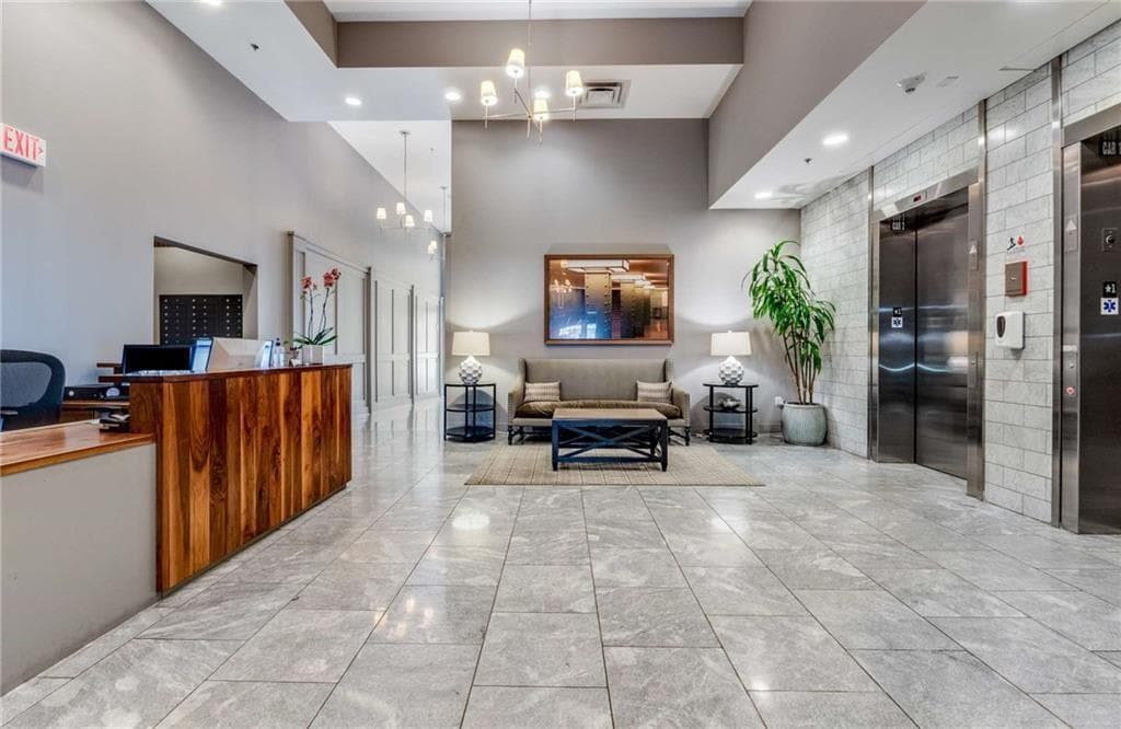 2 bedroom, 2 bathroom, 1,256 sq ft condominium for sale at 1100 Howell Mill Road 212, Atlanta, GA 30318 — photo 2