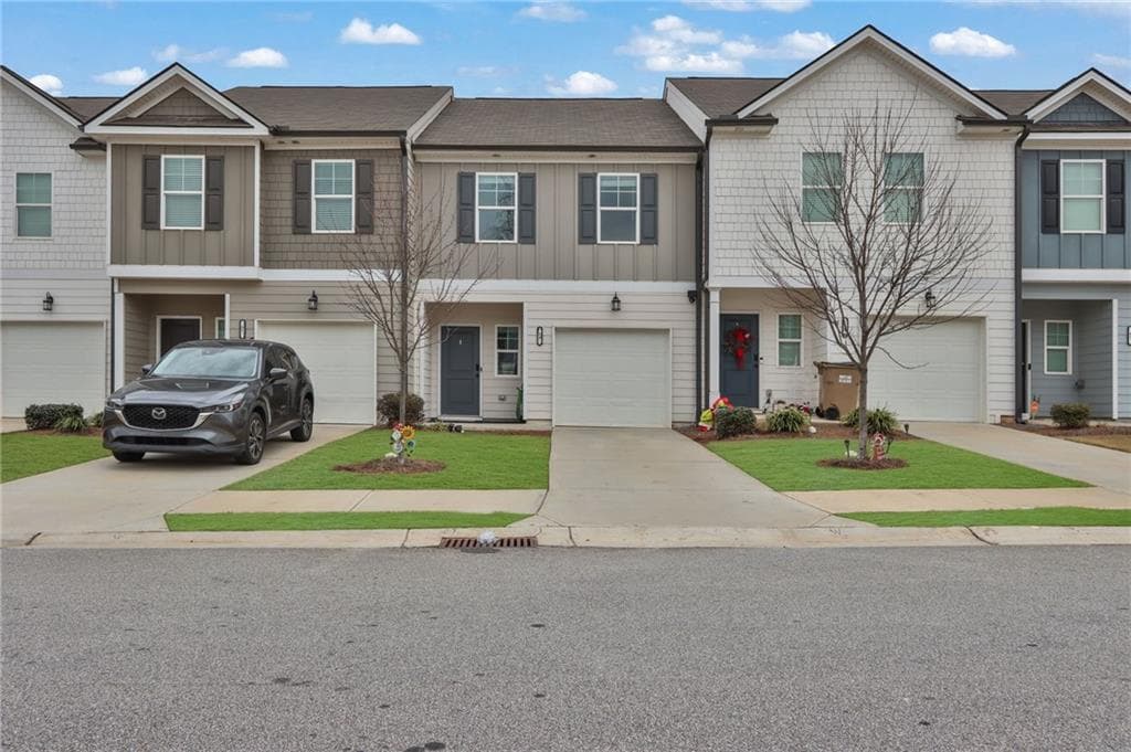3 bedroom, 3 bathroom, 1,467 sq ft townhouse for sale at 59 Regent Park, Hoschton, GA 30548