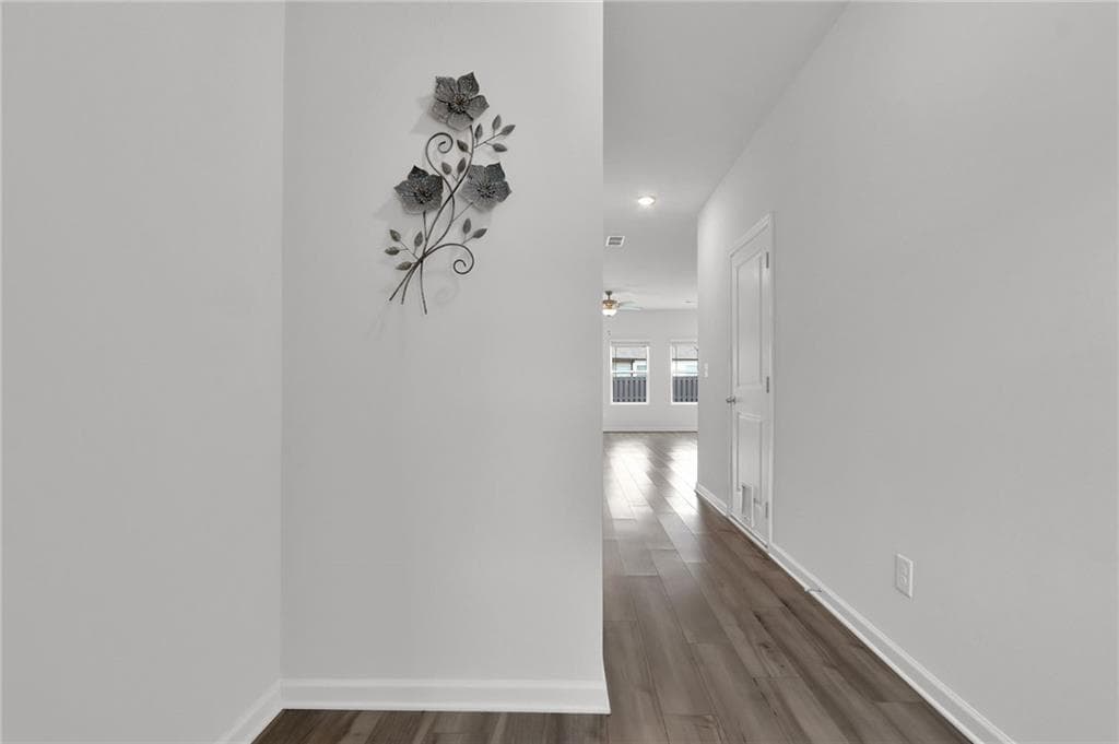 3 bedroom, 3 bathroom, 1,467 sq ft townhouse for sale at 59 Regent Park, Hoschton, GA 30548 — photo 5