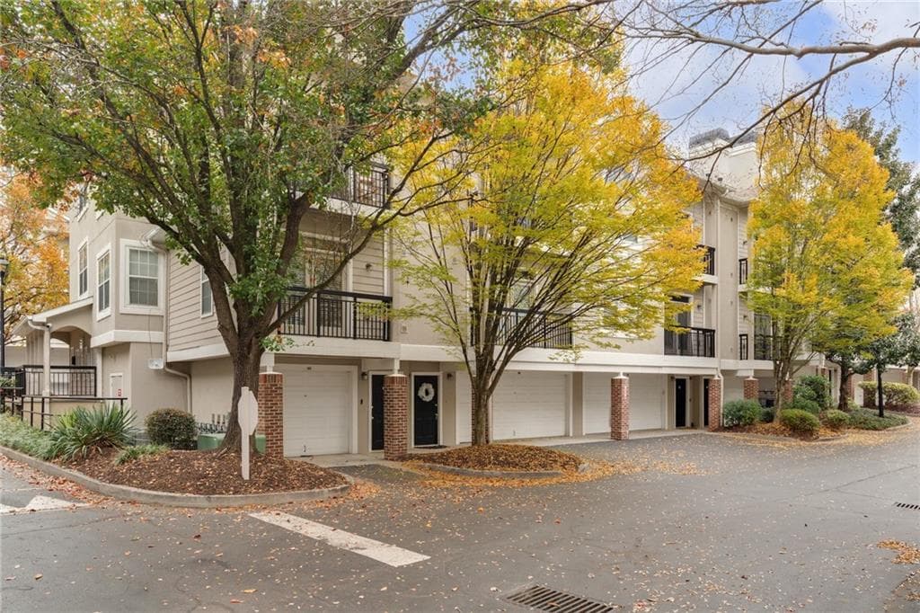 4248 River Green Drive 309, Atlanta, GA 30327 — most recent listing photo