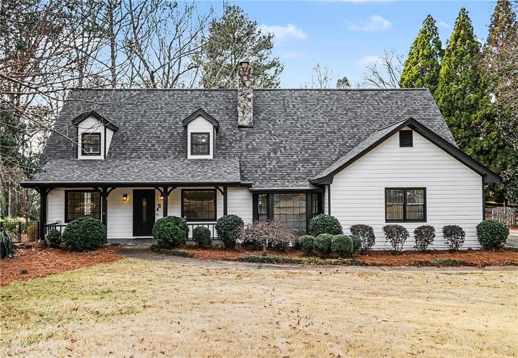 910 Windsor Trl, Roswell, GA 30076 — most recent listing photo