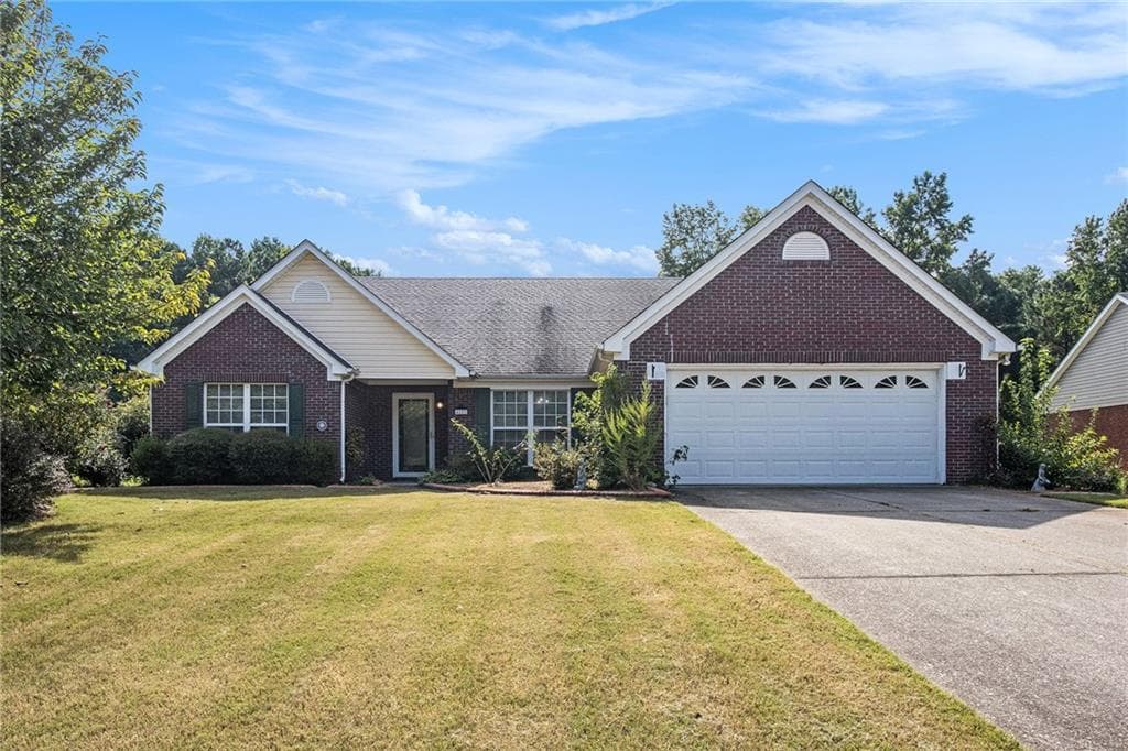 6103 Portsmouth Drive, Flowery Branch, GA 30542 — most recent listing photo